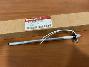 ใหม่- C7046c1000 เซ็นเซอร์วัดการปล่อยประจุแบบตอบสนอ<span class=keywords><strong>ง</strong></span>รวดเร็ว 8' แบบเสียบ 40-140f สินค้าใหม่เอี่ยม ขอ<span class=keywords><strong>ง</strong></span>แท้ พร้อมการรับประกันหนึ่งปี - Product Image 1