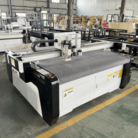 ZXT CNC Oszillierende Messerschneidemaschine für Verbundwerkstoffe zur Schneidung von Akustikplattenmaterialien