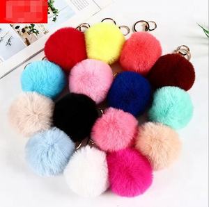 Porte-clés avec <span class=keywords><strong>pompon</strong></span> <span class=keywords><strong>en</strong></span> fausse <span class=keywords><strong>fourrure</strong></span> de lapin, <span class=keywords><strong>pompon</strong></span> 5 pièces, 6cm, 8cm, 10cm, vente <span class=keywords><strong>en</strong></span> gros - Product Image 4
