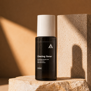 Tonique Purifiant à l'Acide Salicylique pour Peaux Grasses et Mixtes – Contrôle du Sébum et Élimination des Imperfections – Disponible en OEM/ODM/Marque Privée pour Usage Quotidien - Product Image 2