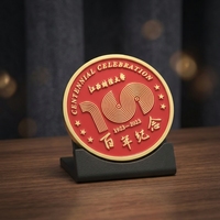 Badges personnalisés en alliage de zinc plaqué or avec logo, finition émail brillant dur ou souple, imprimés en typographie, épingles de drapeau personnalisées sur mesure