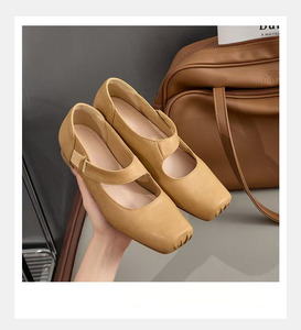Sandalias de Tacón Cuadrado de Cuero Genuino con Cierre de Hebilla, Tacón Bajo, Elegantes para Usar en Todas las Temporadas - Product Image 3