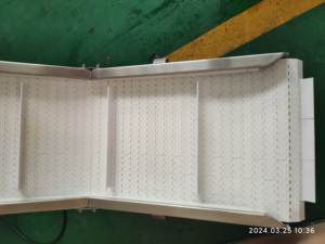 Konveyor Sabuk Modular Miring Baja Tahan Karat 304 110V 220V untuk Mesin Pengemasan VFFS - Product Image 2