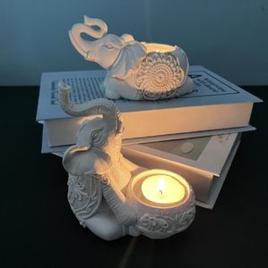 เชิงเทียนไทยขนาดเล็กแนววินเทจสำหรับตกแต่งบ้านด้วยงานฝีมือทำจากเรซิ่นสำหรับงานแต่งงาน - Product Image 3