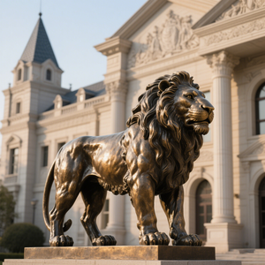 Statue de lion en Bronze grandeur nature personnalisée en usine Sculptures Décorations de jardin extérieures Gardien d'animaux en laiton - Product Image 2