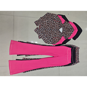 <span class=keywords><strong>Ensemble</strong></span> décontracté de voyage deux pièces pour <span class=keywords><strong>femme</strong></span>, veste zippée à capuche coupe slim minimaliste et pantalon large, avec logo personnalisé, haute qualité - Product Image 3