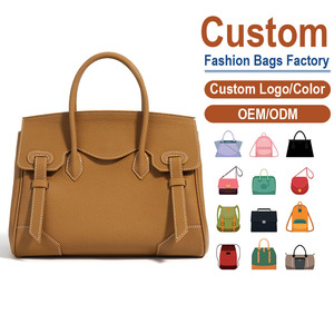 Bolso Bandolera Personalizable de Cuero Genuino Premium – Textura Litchi de Grano Completo, Diseño Estructurado para Trabajo y Viajes - Product Image 1