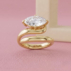 Anillo de Oro de 14K con Diamante Cultivado en Laboratorio, Corte Marquesa, Estilo Bypass, para Joyería Fina de Diseño Moderno y Lujoso - Product Image 1