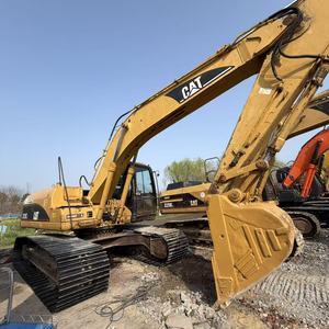 Excavadora de cadenas 320CL modelo 2023 usada con pocas horas de trabajo, incluye motor y bomba, peso operativo de 20 toneladas, en venta. - Product Image 6
