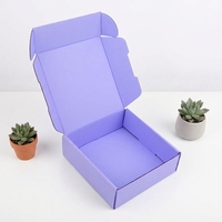 Boîtes d'expédition ondulées colorées haut de gamme, boîtes cadeaux personnalisées en carton, emballage ondulé avec sac cadeau en papier pour la vente au détail