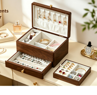 Boîte à bijoux en bois de noyer noir pour femmes, organisateur à 3 niveaux avec tiroir amovible