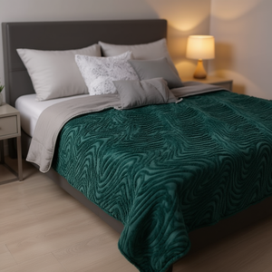 Coperta King Size Vianney Esmeralda 2,75 M X 2,3 M, Reversibile in Peluche con Motivo Geometrico, Biancheria da Letto Invernale - Product Image 2