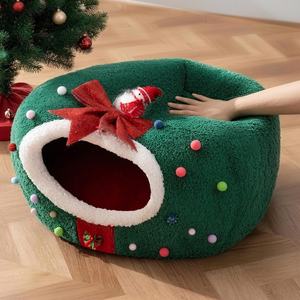 Lit-caban pour chat d'hiver, mignon et luxueux, style dessin animé, Noël, avec rembourrage en éponge antidérapante, écologique, pour les fêtes - Product Image 6