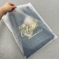 Sacs d'emballage pour vêtements avec fermeture éclair, impression dorée personnalisée, sacs d'emballage pour vêtements givrés avec logo, sacs d'emballage en plastique transparent pour t-shirts