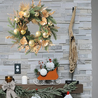 Couronne de fleurs de Noël artificielle boule de boules d'or personnalisée pour porte d'entrée suspendue décorative de vacances