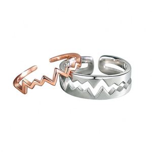 Bague de couple Cœur battant, Bijoux fins, Design 2-en-1, Bagues de mariage personnalisées en argent 925 pour homme et femme - Product Image 4