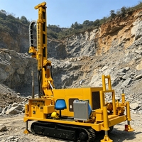 Foreuse rotative diesel sur roues avec pompe pour le forage de puits d'eau, profondeur max. 200 m, mobile (remorquable/à chenilles)