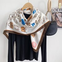 Écharpe de cou audacieuse de créateur avec motifs décoratifs - Foulard élégant effet soie avec motifs de sac à main