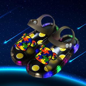 Ciabatte/Sandali Luminosi Fai-da-te per Bambini con Cartoni Animati, Nuove Ciabatte LED per Neonati in TPU, Colore <span class=keywords><strong>e</strong></span> Logo Personalizzabili, Garanzia Inclusa - Product Image 4