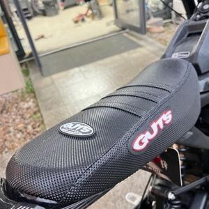 Coussin de siège pour <span class=keywords><strong>moto</strong></span> électrique tout-terrain Sur-Ron Light Bee, matériau PU, garantie 1 an - Product Image 3