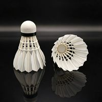 Volant de badminton hybride en liège double couche, plumes de canard de classe supérieure, durable, niveau tournoi, vente en gros directe usine, OEM/ODM personnalisé