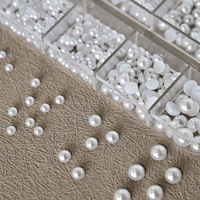 Perles demi-rondes blanches en verre de style japonais, assortiment en boîte, accessoires de luxe pour décoration d'ongles DIY, effet scintillant