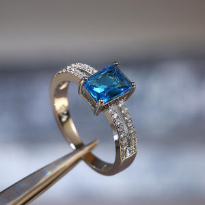 Anillo de compromiso de topacio natural con corte esmeralda para mujer F182, engaste de púas, anillos de moda geométricos - Product Image 3