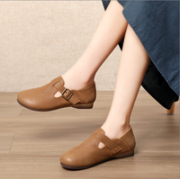 Chaussures d'été respirantes et polyvalentes pour femmes Vintage Solid Color Softy Walking Casual New Style Lazy Shoes Prix