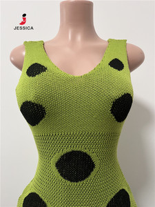 D8177-Primavera 2026 Abbigliamento Donna Elegante e Trendy <span class=keywords><strong>Abito</strong></span> Lungo Verde a Pois Traforato Senza Maniche in Maglia <span class=keywords><strong>con</strong></span> <span class=keywords><strong>Frange</strong></span> - Product Image 4