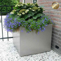 Boîte à plantes en acier corten pour jardin extérieur moderne avec revêtement en poudre de métal Style de jardinière élégant pour application à la maison