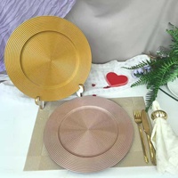 Assiettes de présentation pour décoration de mariage, style luxe léger, or nacré et or rose, avec anneau décoratif, pour mariages et dîners en hôtel