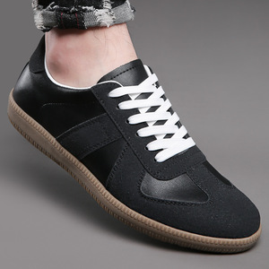 รองเท้าผ้าใบหนังลำลองผู้ชาย สีขาว ส้นเตี้ย พื้นยาง หนังนุ่ม รองเท้าเดินสบาย สไตล์ลำลอง - Product Image 4