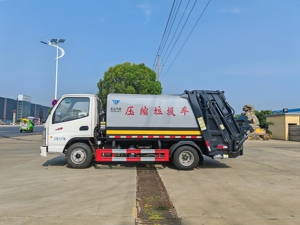 Camión Compactador de Basura Dongfeng de 4.2m, Duradero, con Motor Diésel, Precio de Fábrica - Product Image 3