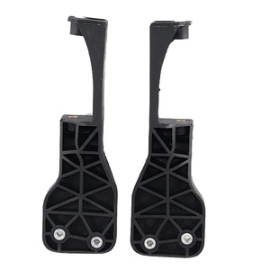 Mercedes-Benz C-Class W204 GLK350 Front Bumper Headlight <b>Bracket</b> Mounting Clip 2046200685 <b>Plastic</b> Left Right Pair - Product Image 4