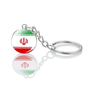 Llavero Metálico de Recuerdo con Diseño de Bola de Cristal para Partido de Fútbol, Paquete Individual - Product Image 1