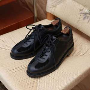 รองเท้าโบว์ลิ่งผู้ชาย HANMCE รุ่น ZY-Y06 สไตล์เยอรมัน สำหรับฤดูร้อน เหมาะสำหรับใส่ทำงาน หัวแหลม ระบายอากาศได้ดี แบบผูกเชือก พื้นยางกันลื่น - Product Image 1