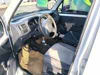 Suzuki Beidouxing d'occasion abordable, 1.0L 5MT essence, conduite à gauche, espace de chargement de 633L, véhicule fiable à vendre