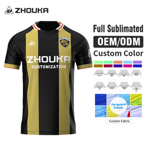 Op maat gemaakte OEM Jacquard sublimatie sporttenue voetbalteam uniform voor heren, hoge kwaliteit gestreepte stijl voetbalshirts & tops - Product Image 1