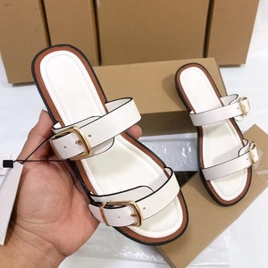 <span class=keywords><strong>Sandales</strong></span> compensées et pantoufles tendance pour femmes africaines – Collection été 2026 - Product Image 3