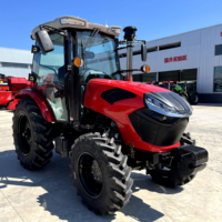 Tracteur à roues haute performance 80 CV 4x4 Euro5 avec attelage 3 points et semoir pour terres agricoles et pépinières