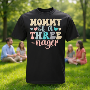 T-shirt Mommy Of A Threenager per adulti, unisex, a maniche corte, girocollo, con stampa digitale, per riunioni di famiglia - Product Image 3