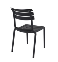 Chaise de salle à manger moderne en plastique, dossier horizontal à lattes, moulage monobloc, confortable, durable et élégante pour la maison, le restaurant et le bistrot