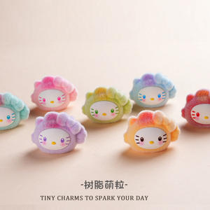 Barang-barang Dekoratif Selebriti Internet Figurine Lucu Kerajinan Resin Ornamen Kecil Dekorasi Meja Kantor - Product Image 2