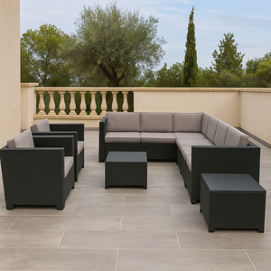 Set di Mobili da Giardino Contemporanei Eco-Friendly in Plastica Riciclata per 7 Persone, Divano, Poltrone e Tavolino da Caffè, Stile Spagnolo - Product Image 1