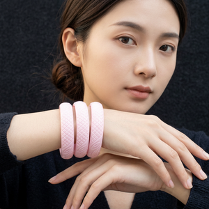 กำไลข้อมือเรซินสไตล์ฟักทองสีม่วงและสีแดงกำไลที่เหมาะสำหรับงานแต่งงานมีหลายสีที่น่าสนใจสำหรับผู้หญิงที่มีสไตล์ - Product Image 1