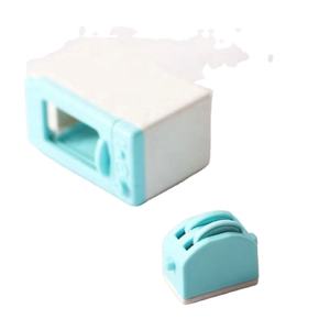 <span class=keywords><strong>Kit</strong></span> <span class=keywords><strong>de</strong></span> cuisine miniature 3 pièces/ensemble <span class=keywords><strong>en</strong></span> plastique bleu à l'échelle 1:12, machine à pain, bouilloire, four à micro-ondes, accessoires pour maison <span class=keywords><strong>de</strong></span> poupée, modèle <span class=keywords><strong>de</strong></span> jouet - Product Image 1