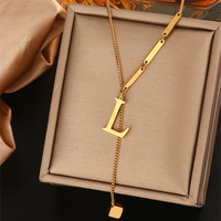 Collier Pendentif Lettre A-Z en Or 18 Carats, Bijoux Femme en Acier Inoxydable avec Initiale Alphabet à la Mode
