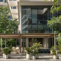 Ensemble de meubles de restaurant modernes et luxueux Songdesign, table à manger carrée en bois massif personnalisable et chaises confortables en tissu