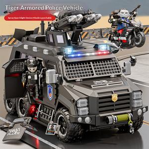รถของเล่นตำรวจแบบมีเกราะลายเสือขนาดใหญ่ รุ่นยูนิเซ็กซ์ ทำจากพลาสติก สำหรับเด็กอายุ 3-6 ปี - Product Image 1