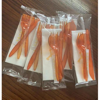 Machines d'emballage rapide et flexibles pour couverts (cuillères, fourchettes, couteaux) avec serviettes, cure-dents, sel et poivre, conditionnées en sachets à ouverture facile